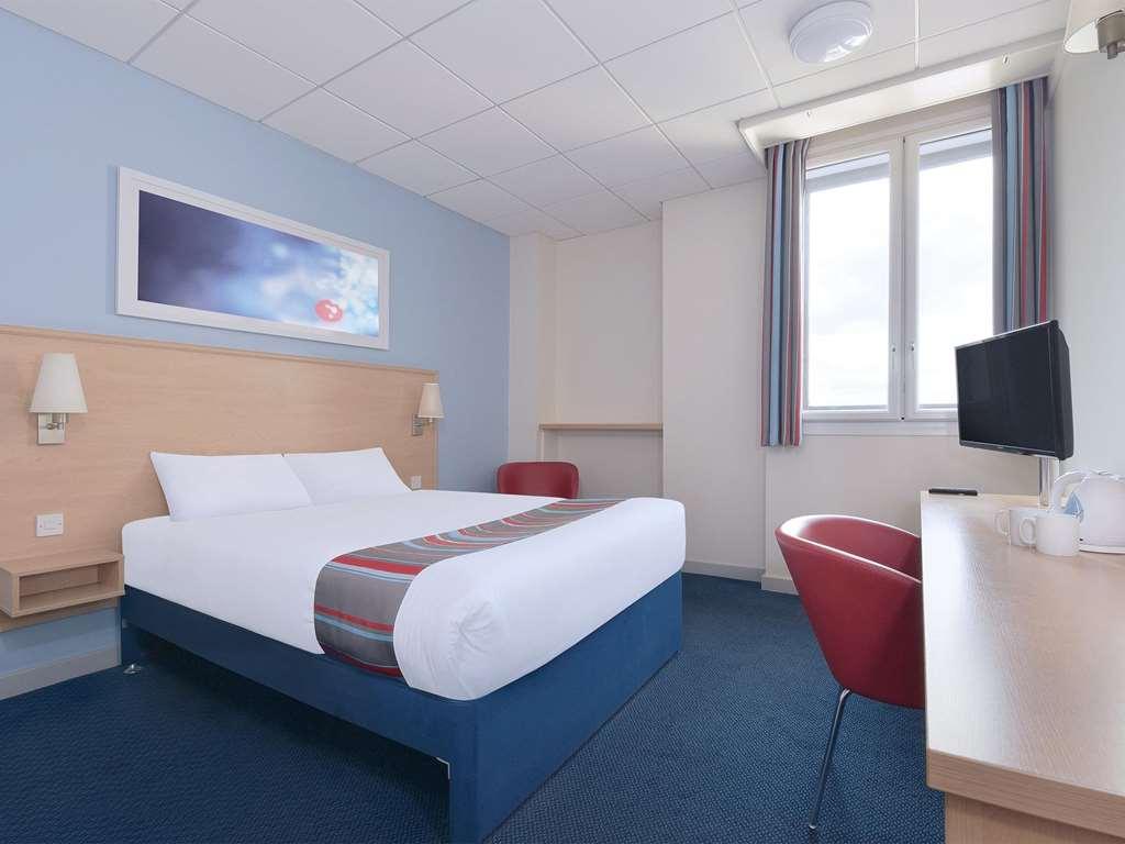 Travelodge Aberdeen Airport Kamer foto