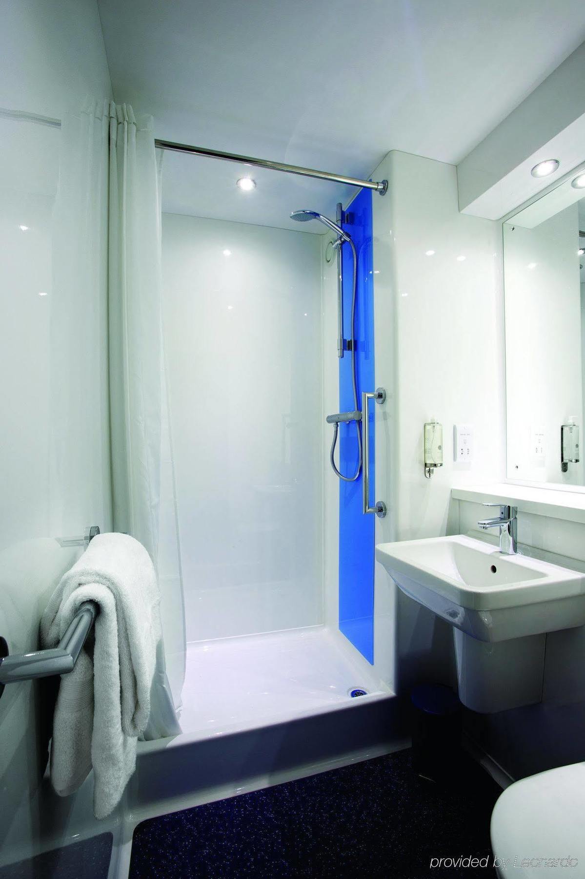 Travelodge Aberdeen Airport Buitenkant foto