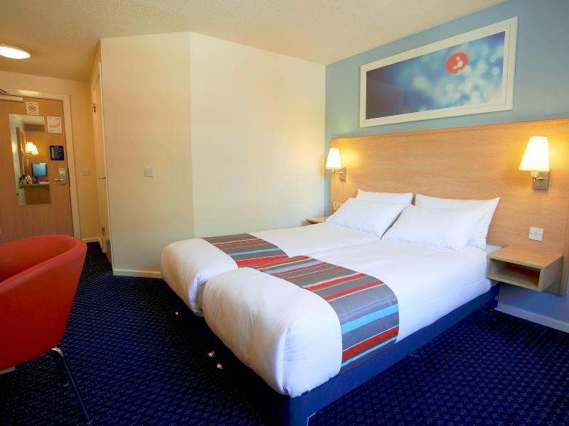 Travelodge Aberdeen Airport Buitenkant foto