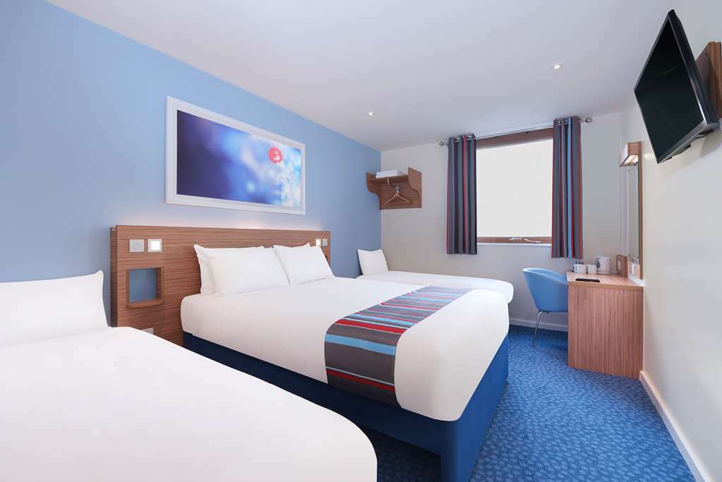 Travelodge Aberdeen Airport Kamer foto